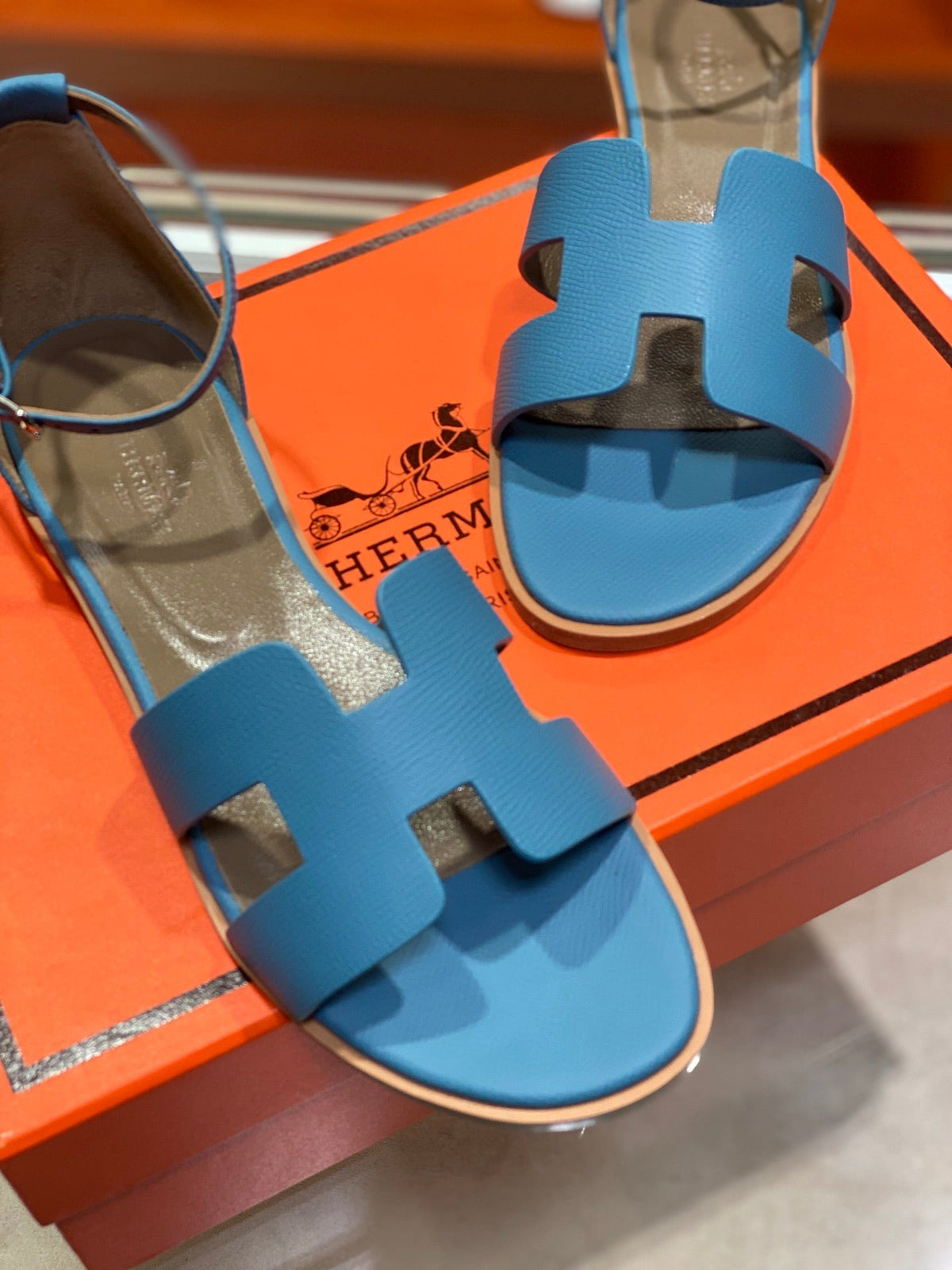 HERMES SANTORINI SANDAL CERULEAN CALFSKIN